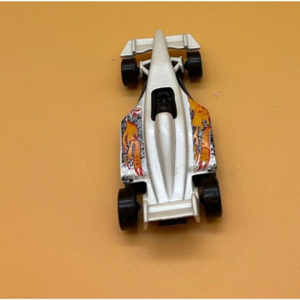 VTN Hot Wheels Collection: 1977‎ Metallic Flame Dragster, 1998 Mattel & McDonald